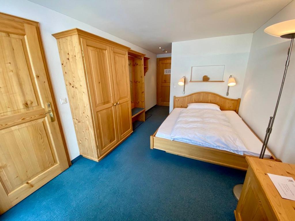 Hotel Alpina Парпан Екстериор снимка