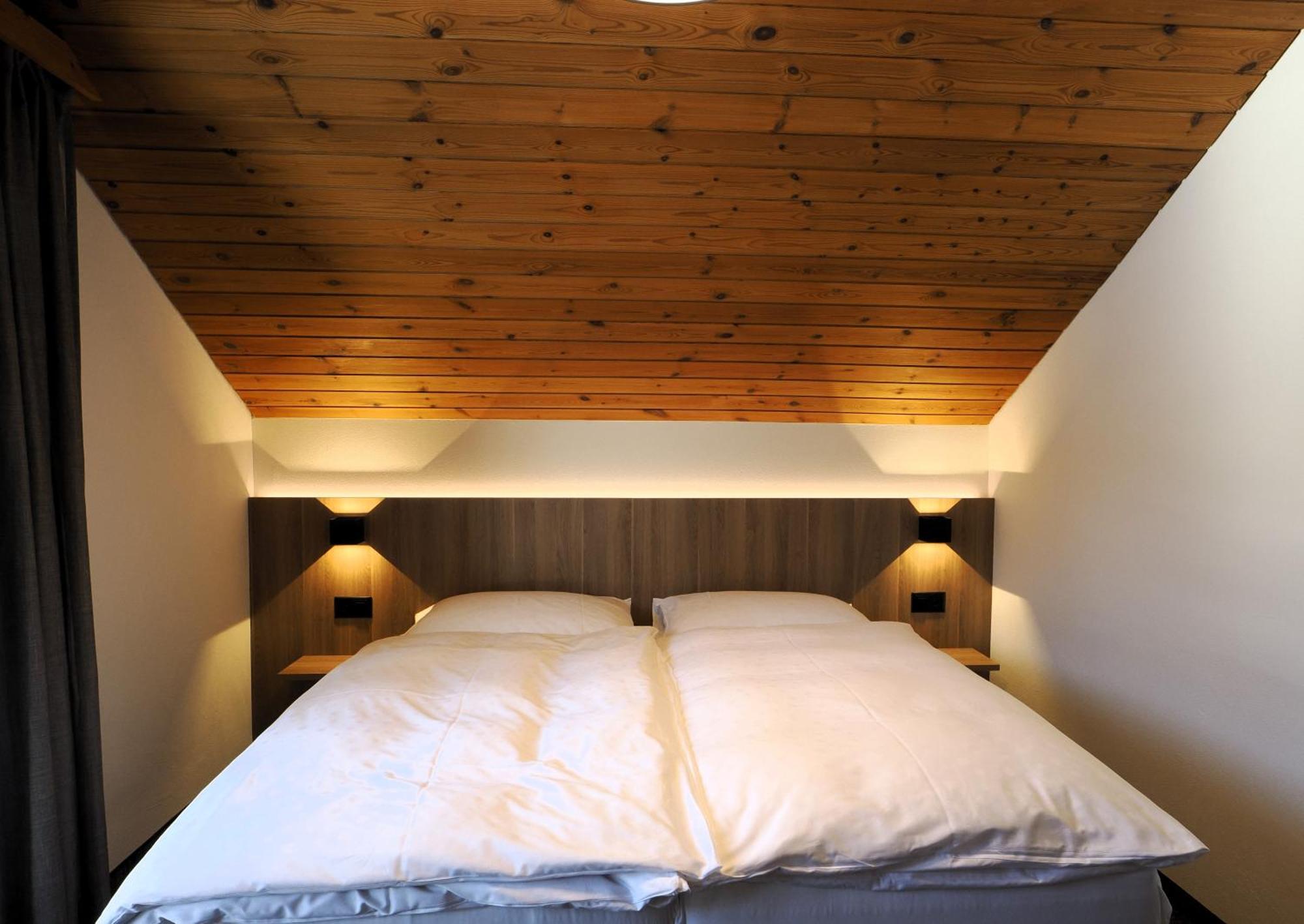 Hotel Alpina Парпан Екстериор снимка